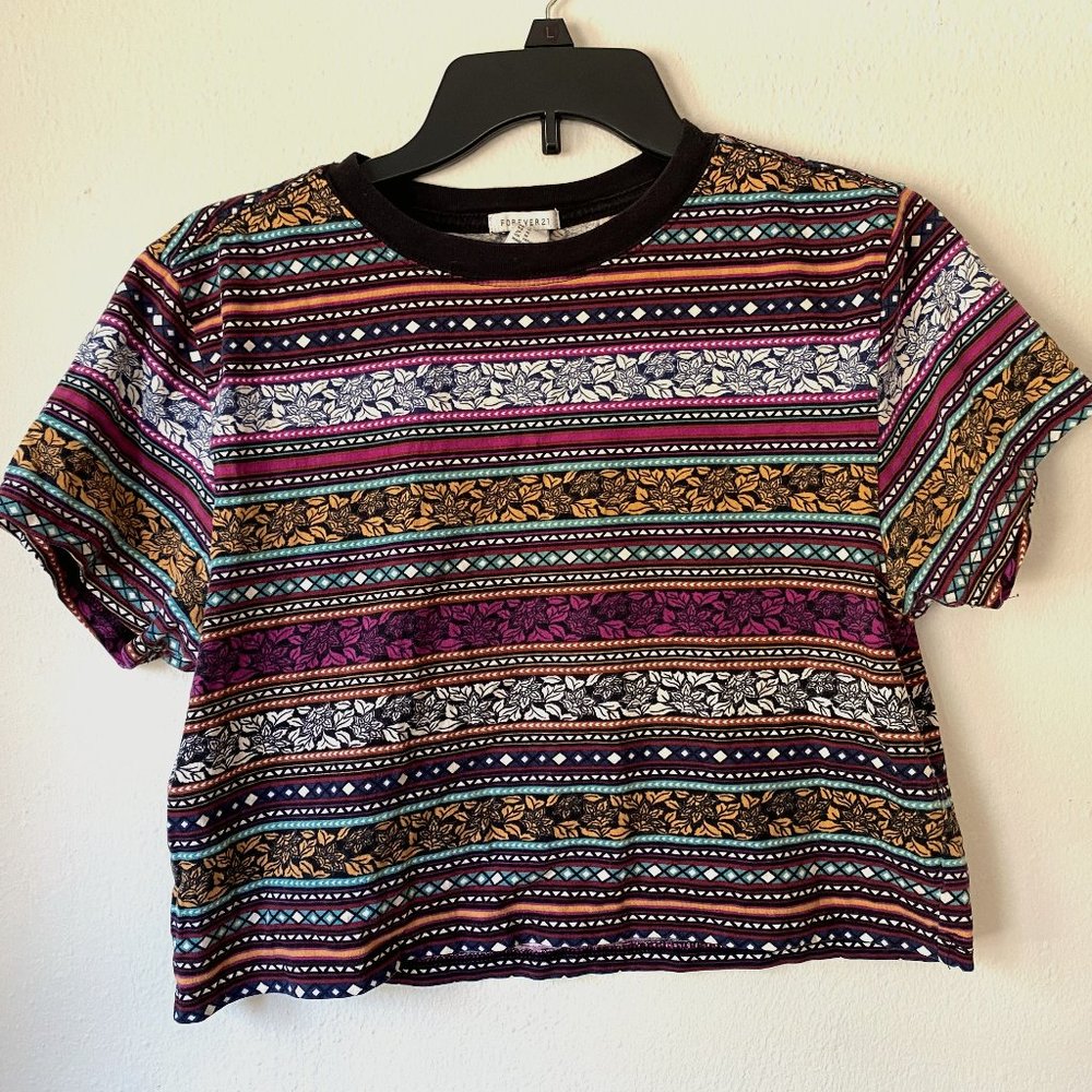 Women's Forever 21 Colorful Patterned Crop Top Crew Neck T-Shirt Size M